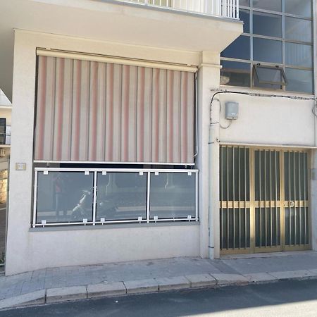 Appartamenti Amelia e Corrado Marina di Ragusa Esterno foto